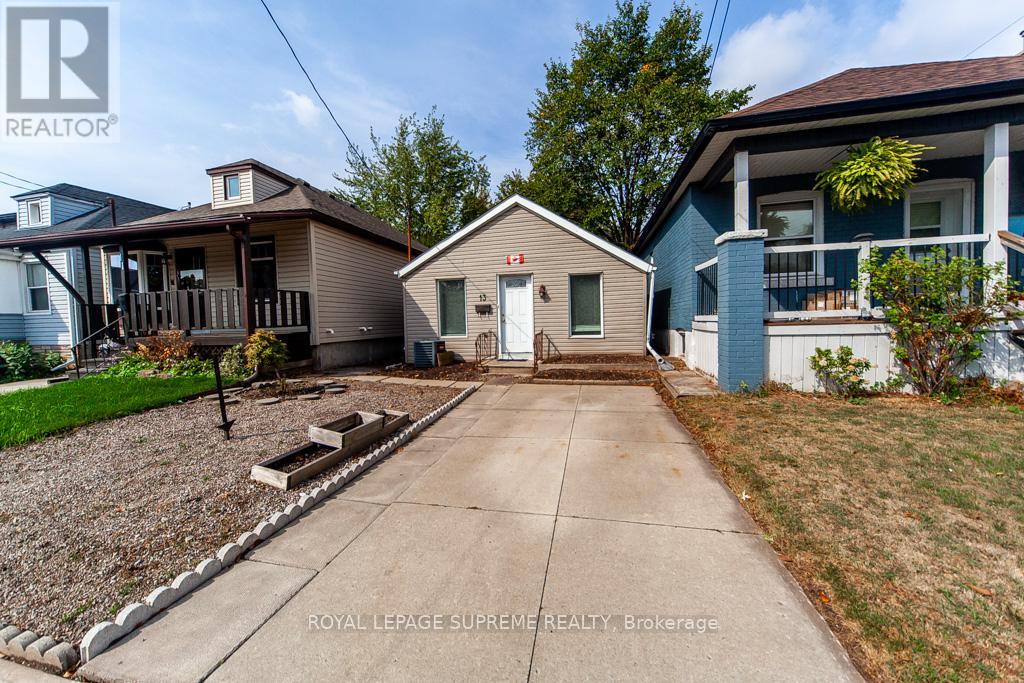 13 Robins Avenue, Hamilton, Ontario  L8H 4M5 - Photo 1 - X12452637