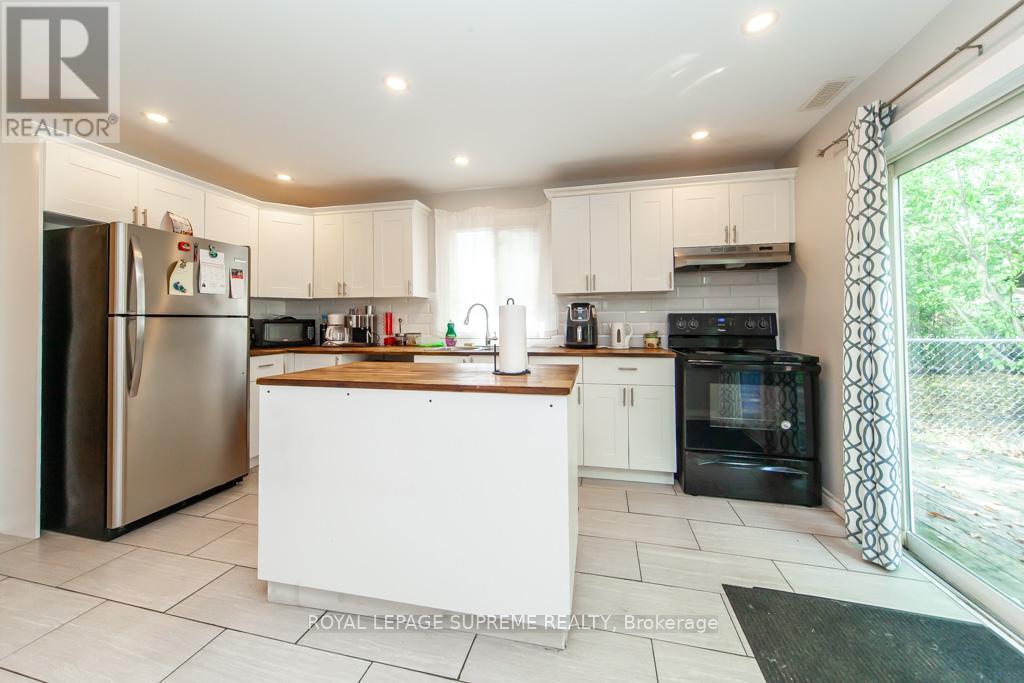 13 Robins Avenue, Hamilton, Ontario  L8H 4M5 - Photo 13 - X12452637