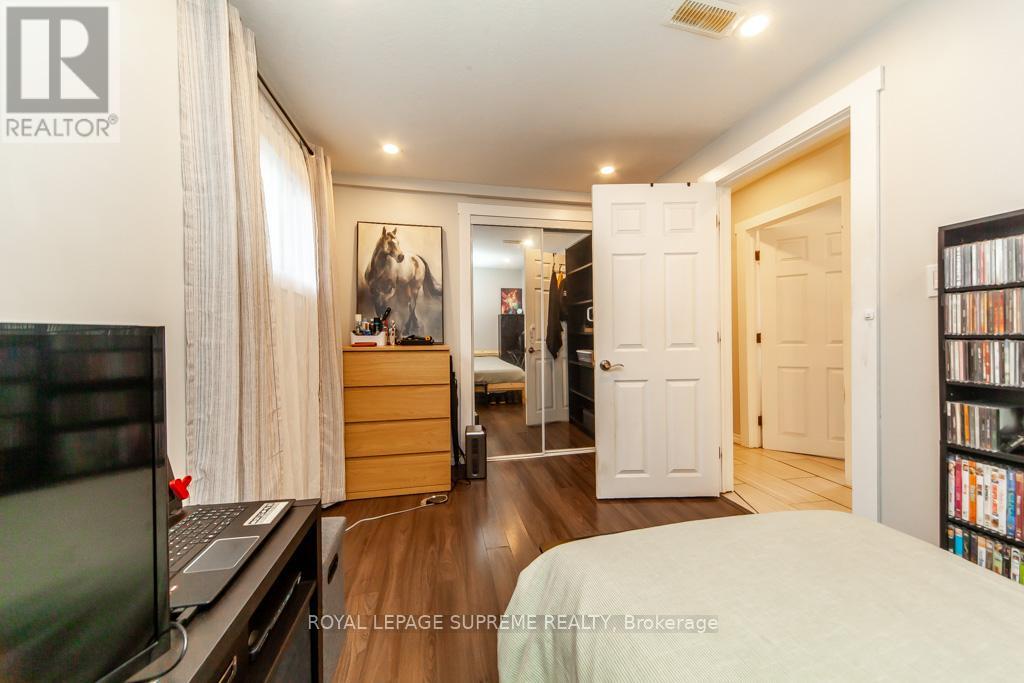 13 Robins Avenue, Hamilton, Ontario  L8H 4M5 - Photo 18 - X12452637