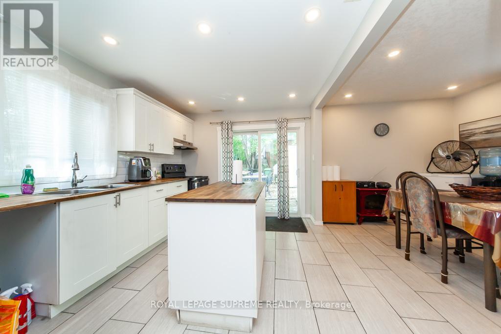 13 Robins Avenue, Hamilton, Ontario  L8H 4M5 - Photo 9 - X12452637