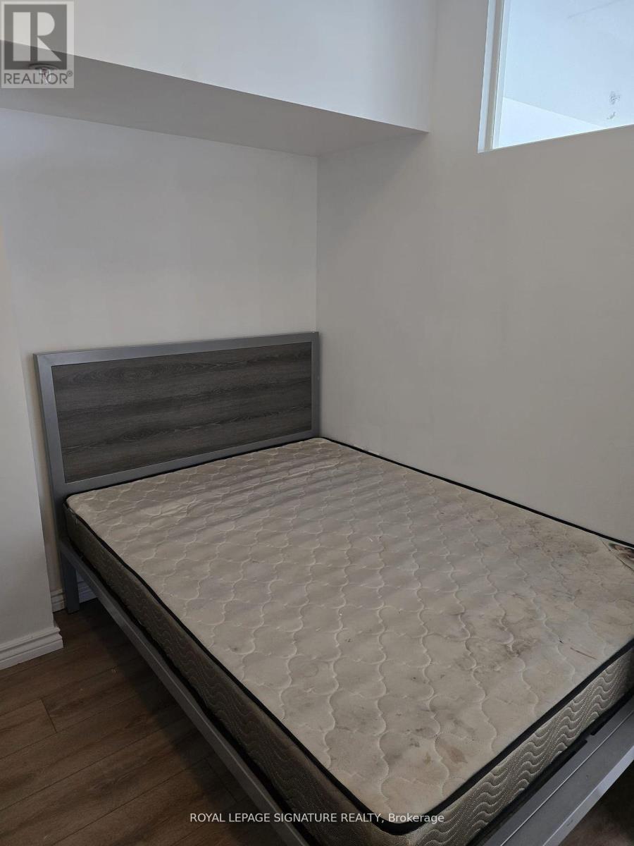 G611 - 275 Larch Street, Waterloo, Ontario  N2L 3R2 - Photo 11 - X12452701