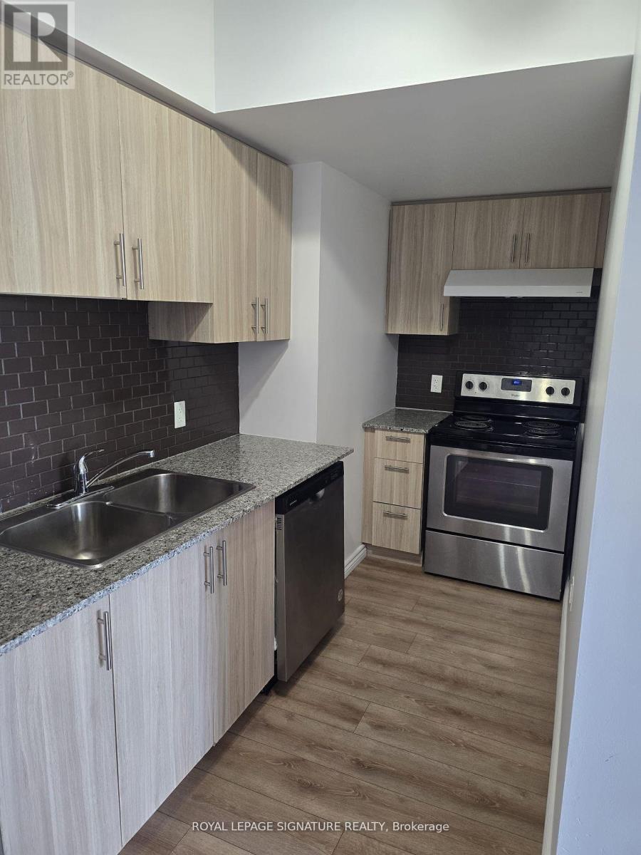 G611 - 275 Larch Street, Waterloo, Ontario  N2L 3R2 - Photo 4 - X12452701