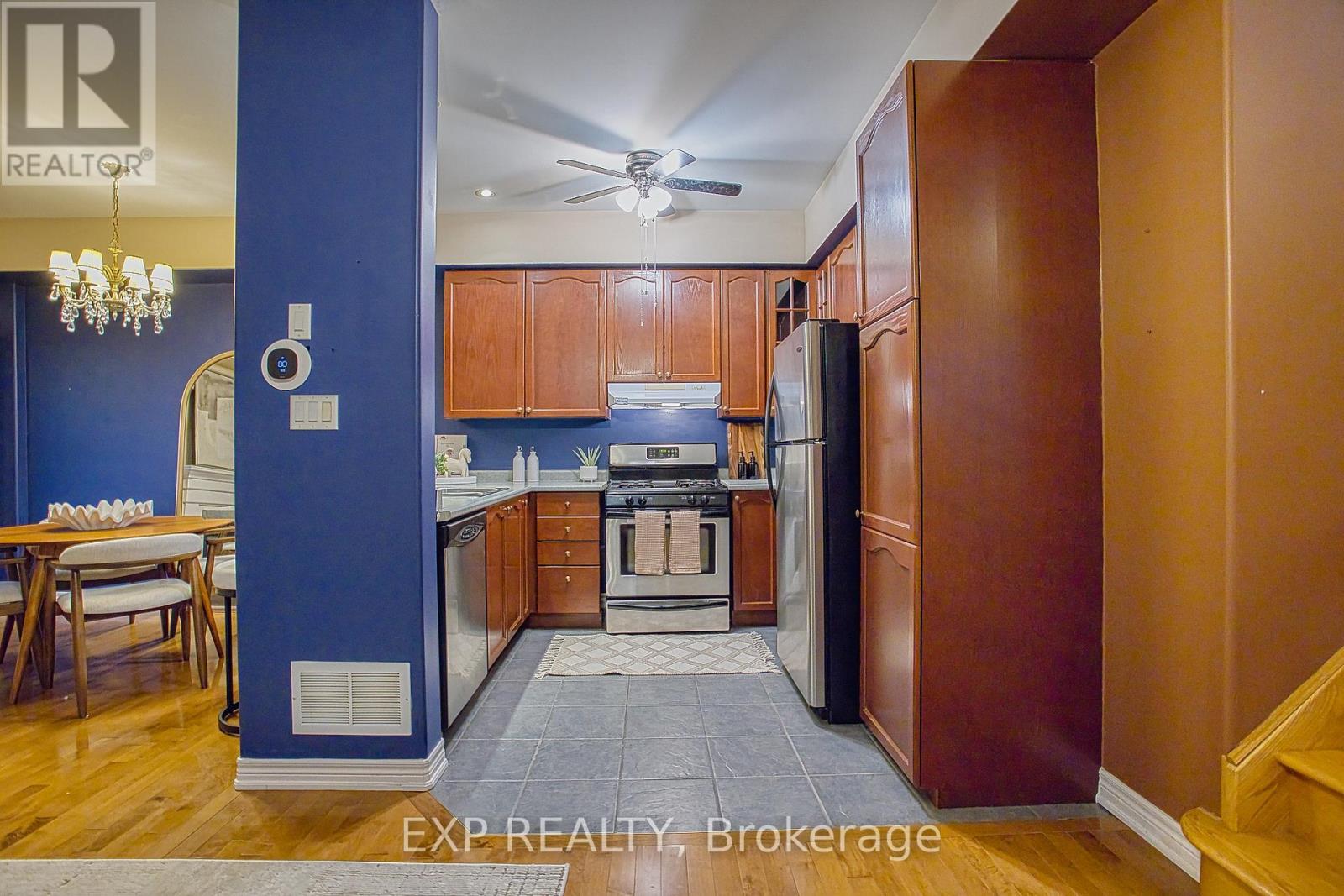 15 Chloe Street, St. Catharines, Ontario  L2P 2Y2 - Photo 10 - X12452706
