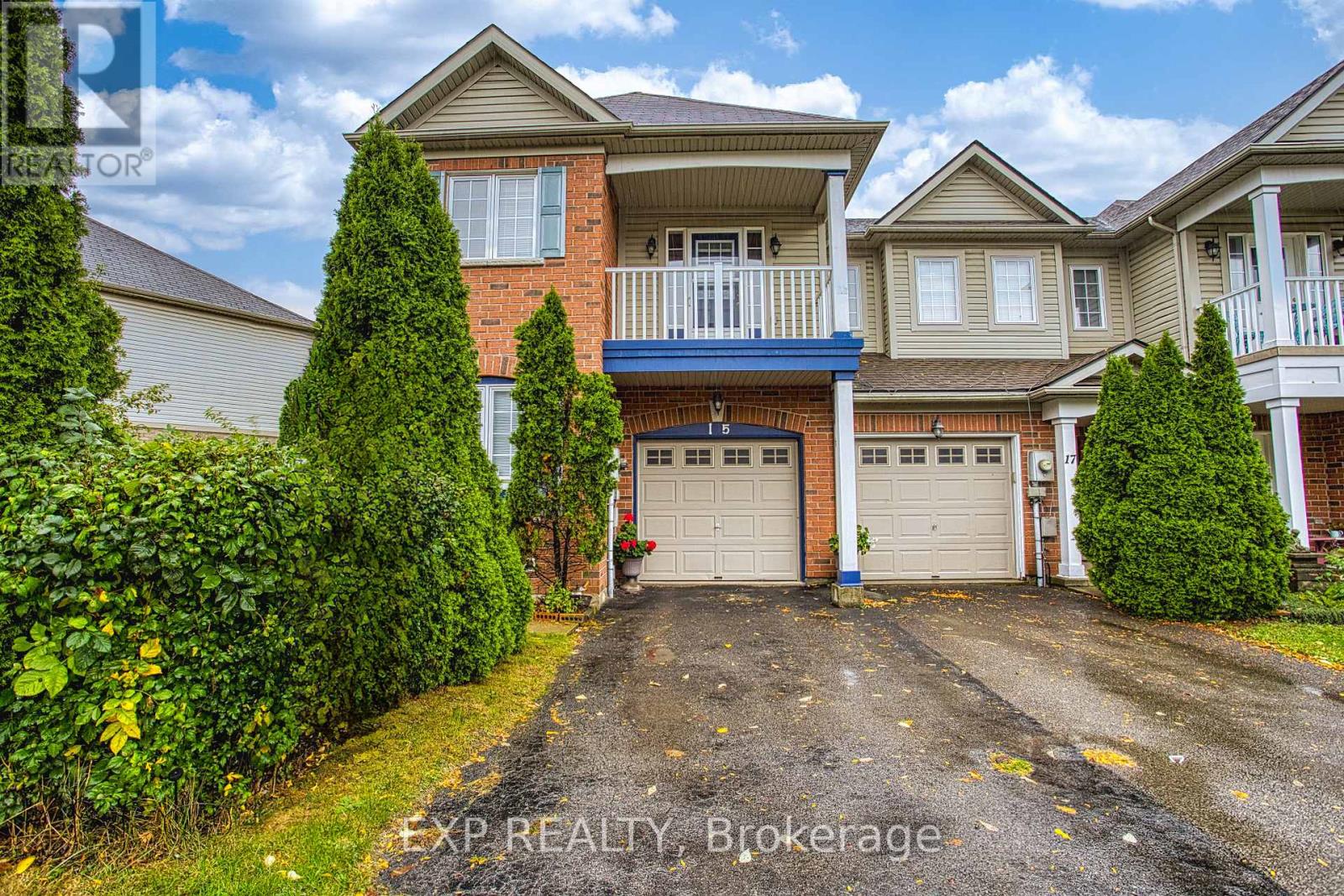 15 Chloe Street, St. Catharines, Ontario  L2P 2Y2 - Photo 2 - X12452706