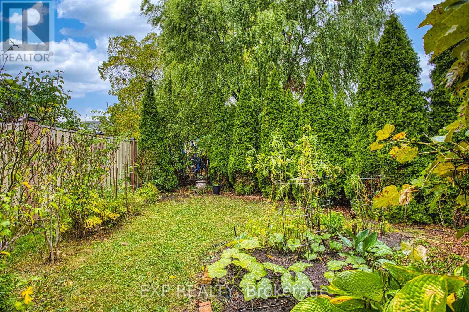 15 Chloe Street, St. Catharines, Ontario  L2P 2Y2 - Photo 32 - X12452706