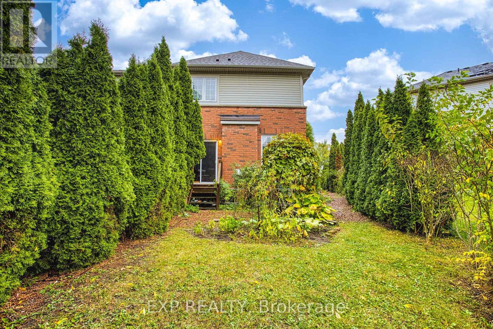 15 Chloe Street, St. Catharines, Ontario  L2P 2Y2 - Photo 33 - X12452706