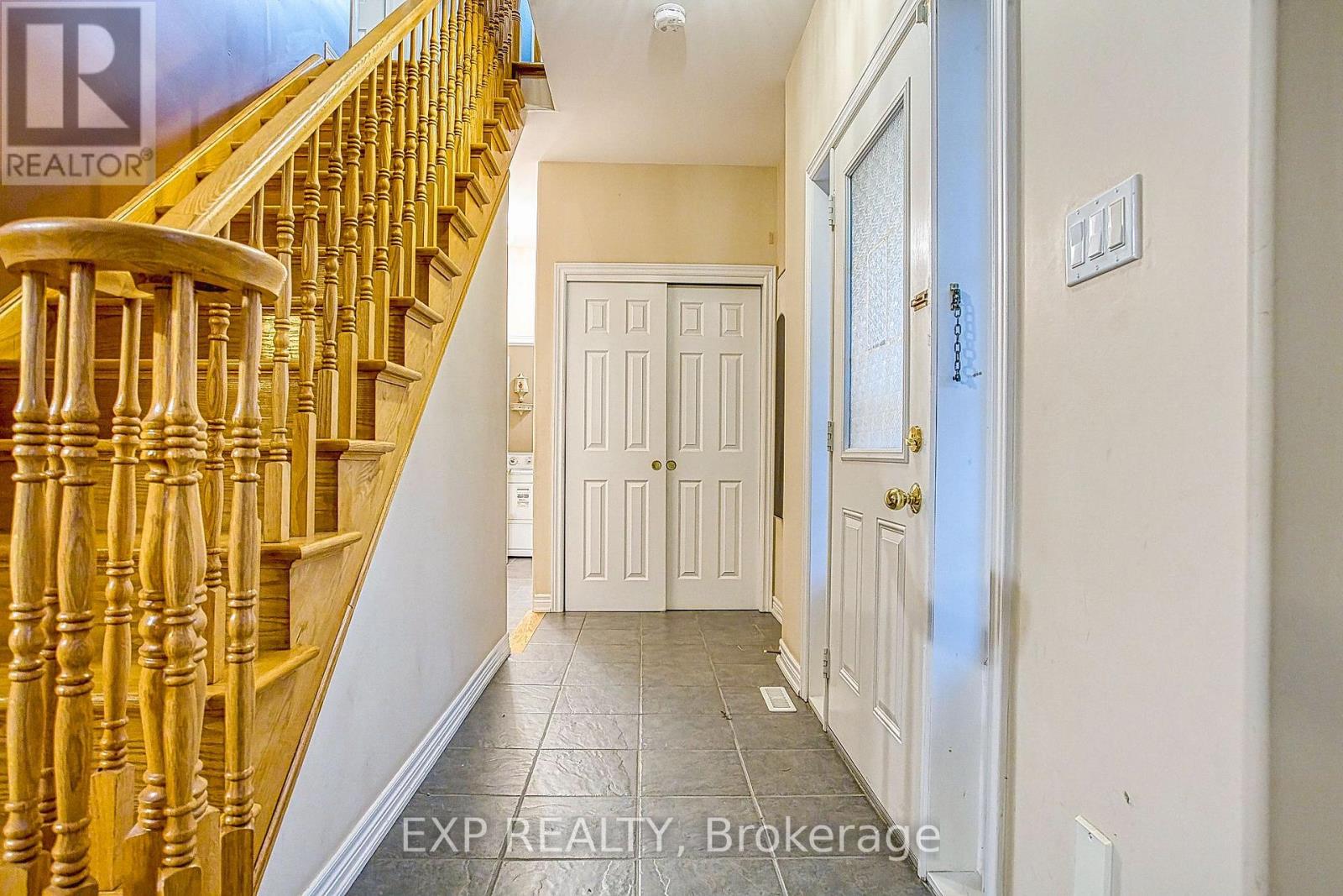 15 Chloe Street, St. Catharines, Ontario  L2P 2Y2 - Photo 7 - X12452706