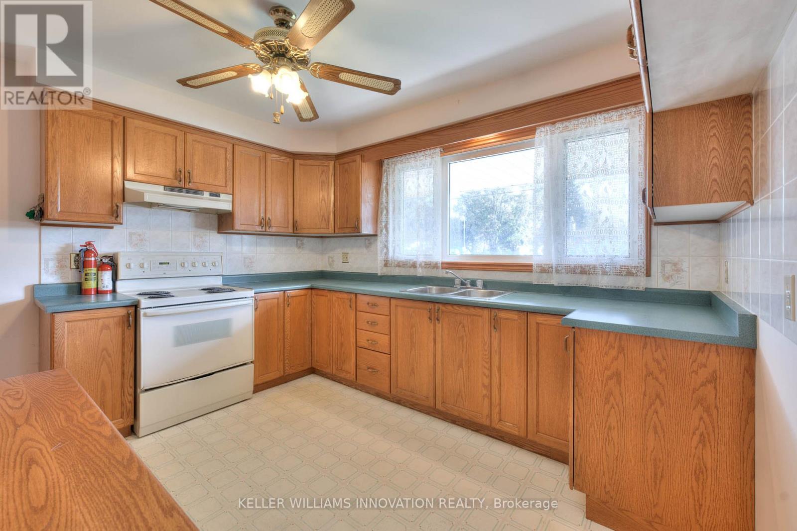 406 Franklin Street N, Kitchener, Ontario  N2A 1Z1 - Photo 6 - X12452724
