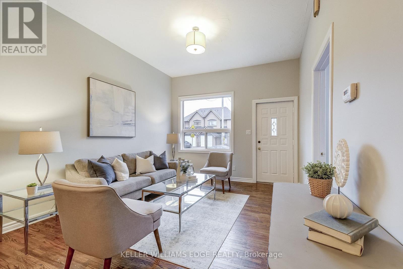 235 Emerald Street N, Hamilton, Ontario  L8L 5L1 - Photo 3 - X12452732