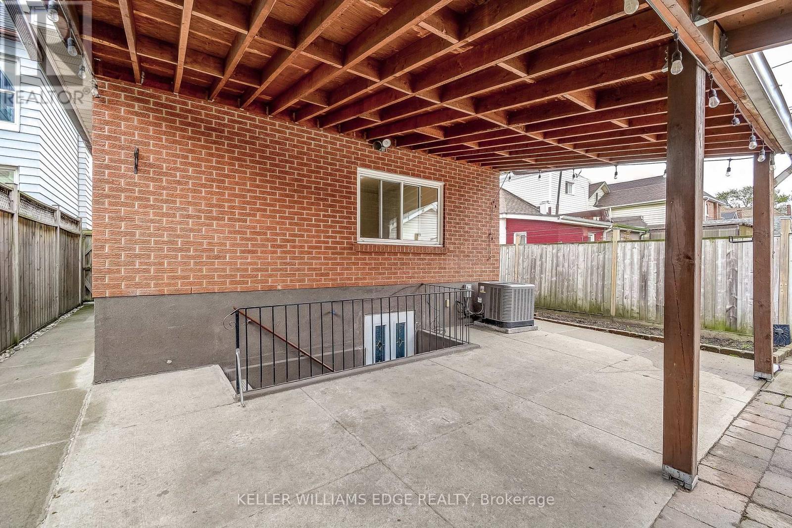 235 Emerald Street N, Hamilton, Ontario  L8L 5L1 - Photo 32 - X12452732