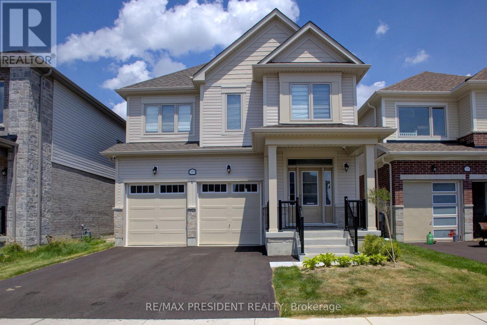 255 Rea Drive, Centre Wellington, Ontario  N1M 0K1 - Photo 1 - X12452741