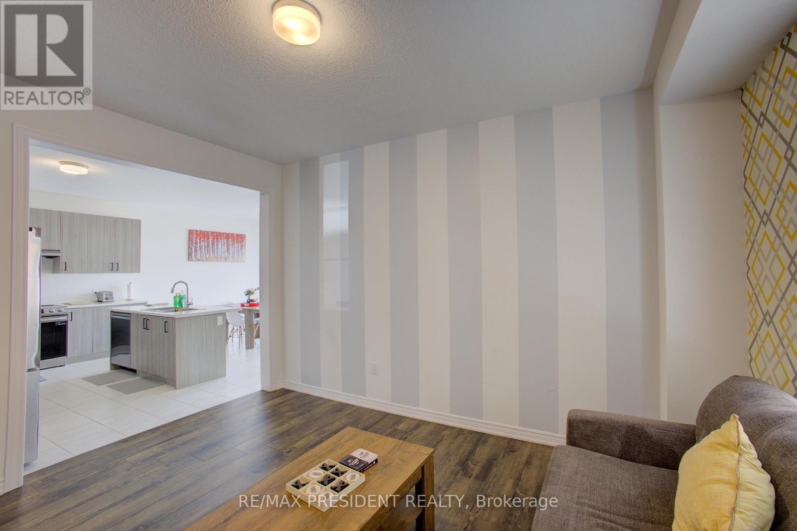255 Rea Drive, Centre Wellington, Ontario  N1M 0K1 - Photo 10 - X12452741
