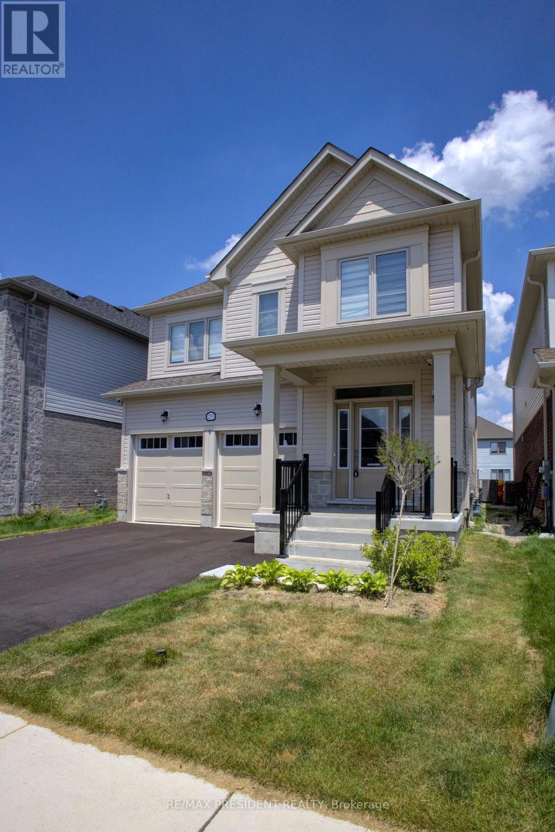 255 Rea Drive, Centre Wellington, Ontario  N1M 0K1 - Photo 2 - X12452741
