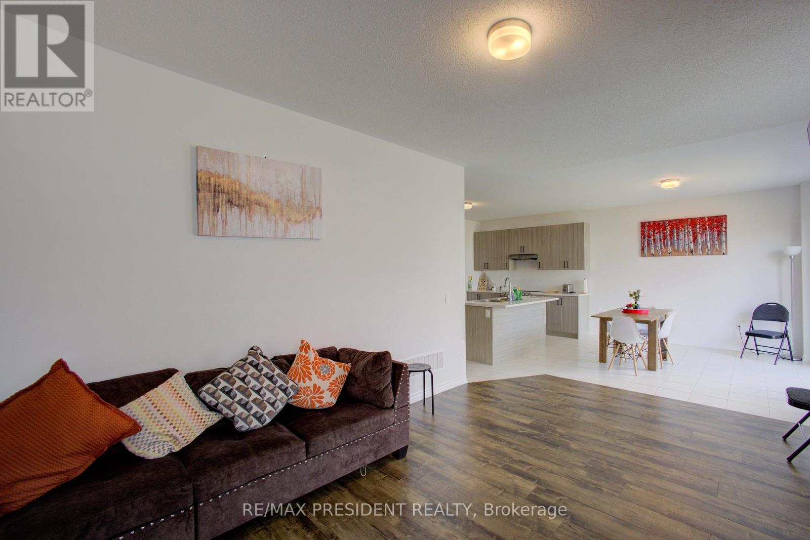 255 Rea Drive, Centre Wellington, Ontario  N1M 0K1 - Photo 22 - X12452741