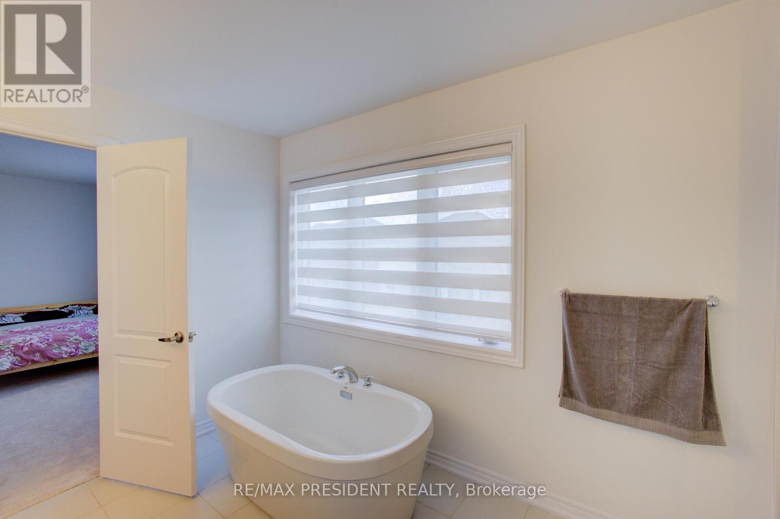 255 Rea Drive, Centre Wellington, Ontario  N1M 0K1 - Photo 26 - X12452741