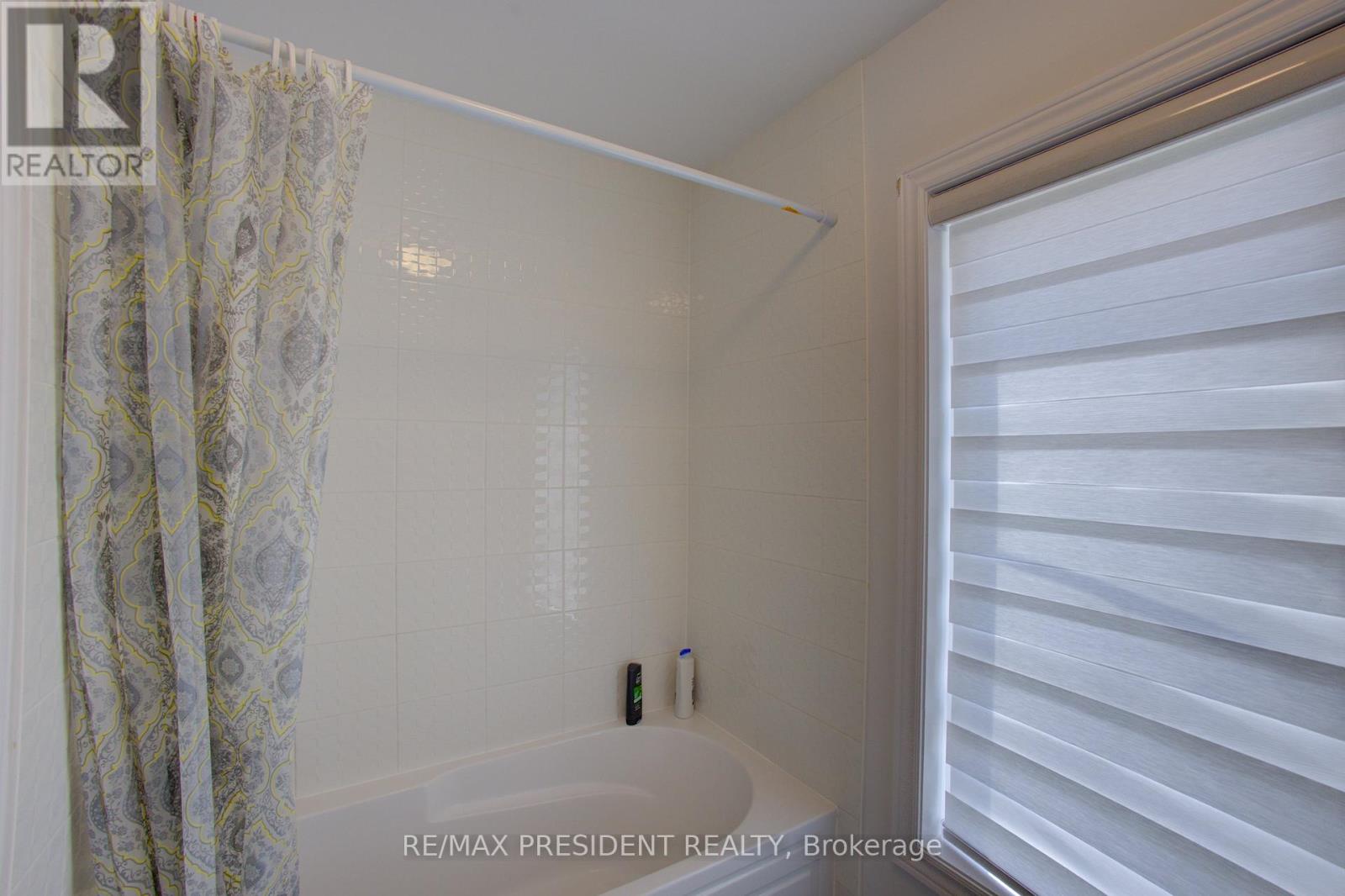 255 Rea Drive, Centre Wellington, Ontario  N1M 0K1 - Photo 31 - X12452741