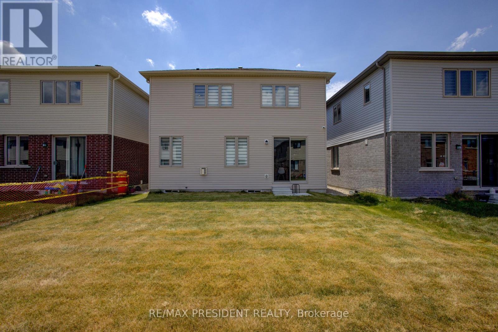 255 Rea Drive, Centre Wellington, Ontario  N1M 0K1 - Photo 43 - X12452741