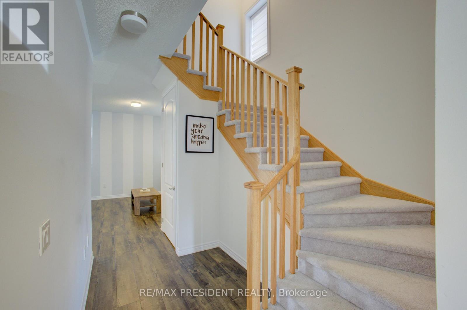 255 Rea Drive, Centre Wellington, Ontario  N1M 0K1 - Photo 6 - X12452741