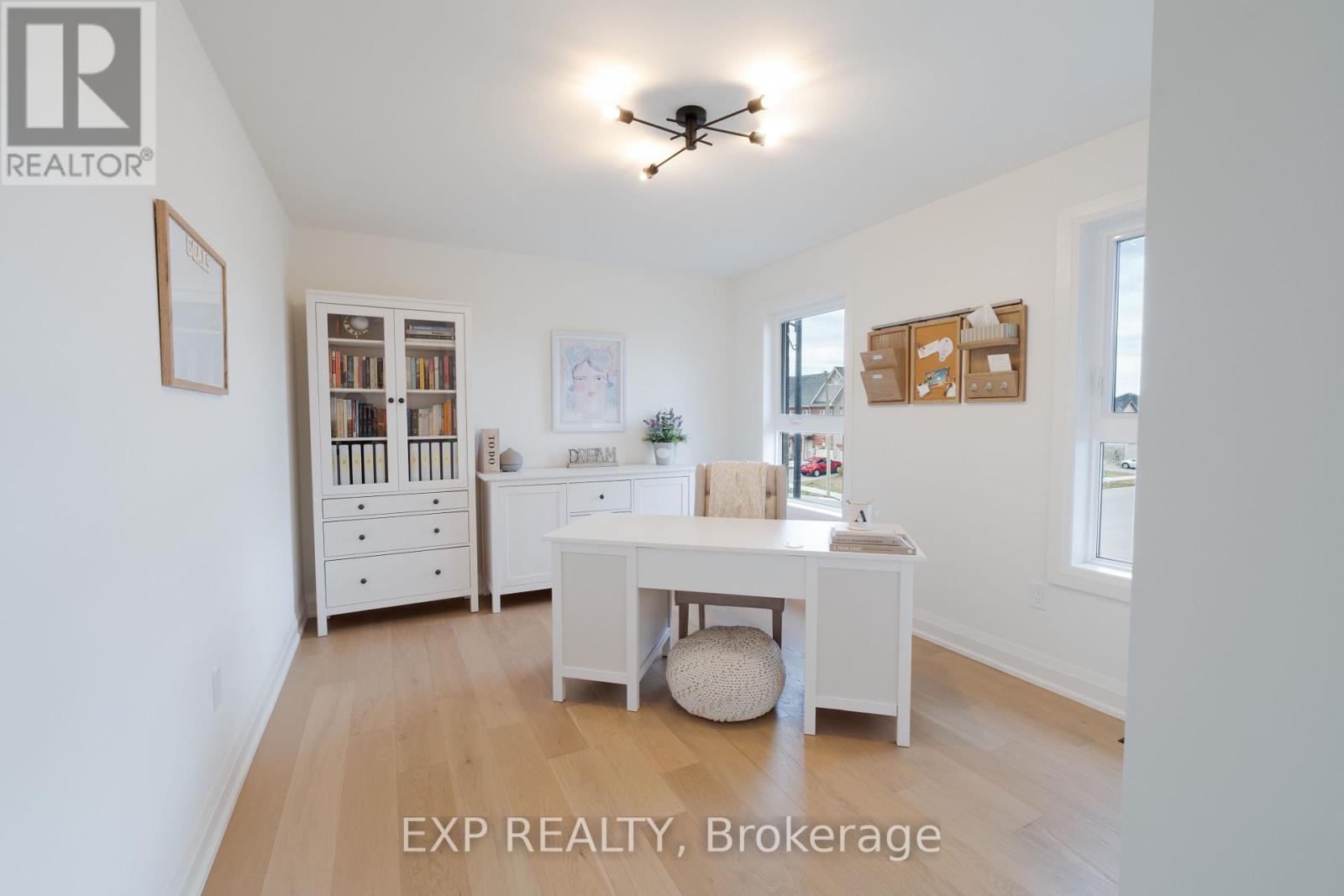 81 Homestead Way, Thorold, Ontario  L2V 0J8 - Photo 32 - X12452747