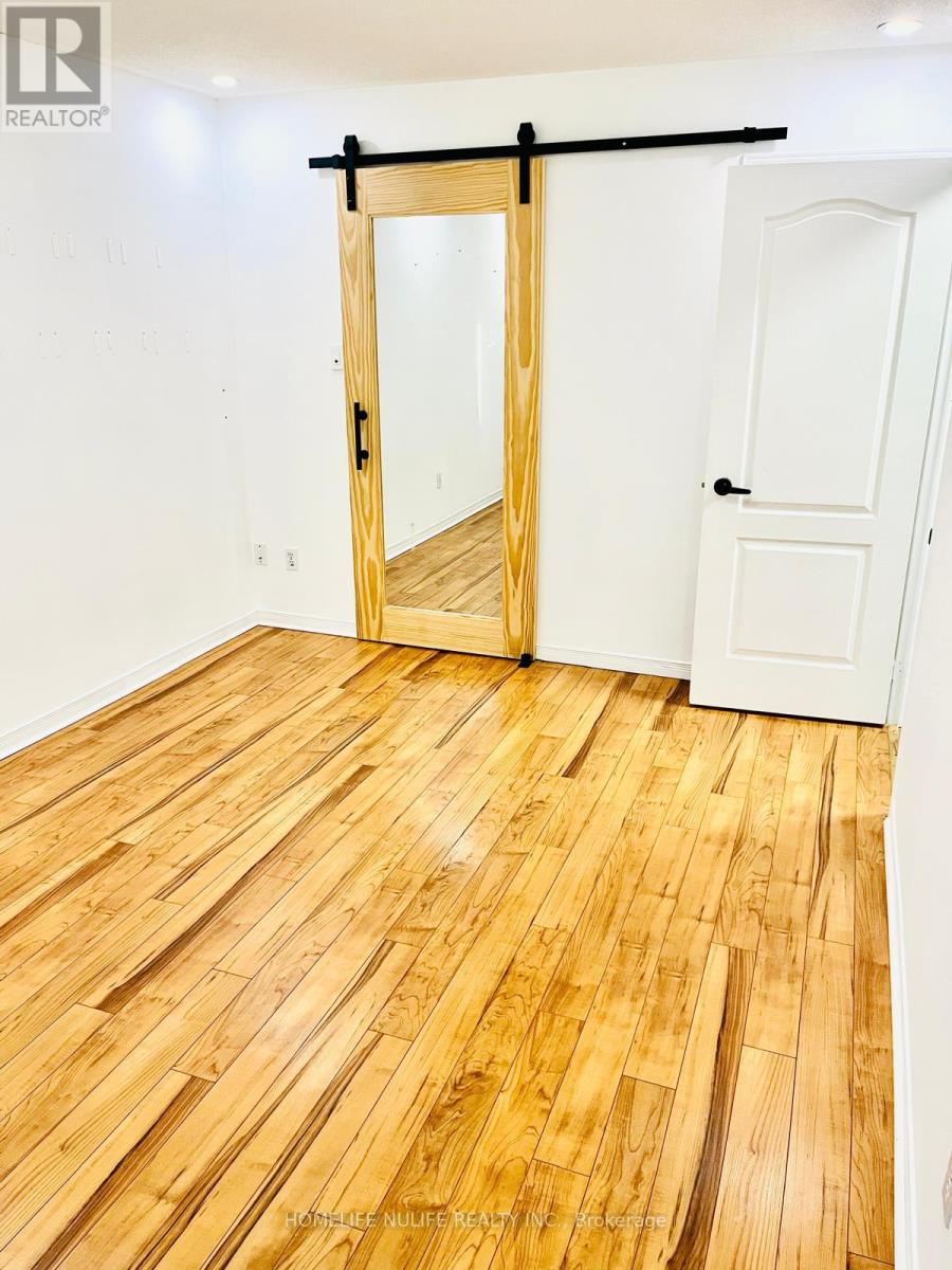 114 Fellowes Crescent, Hamilton, Ontario  L0R 2H3 - Photo 16 - X12452753