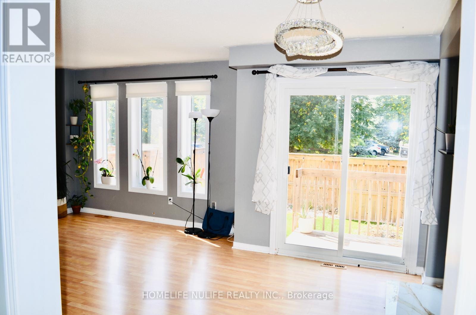 114 Fellowes Crescent, Hamilton, Ontario  L0R 2H3 - Photo 5 - X12452753