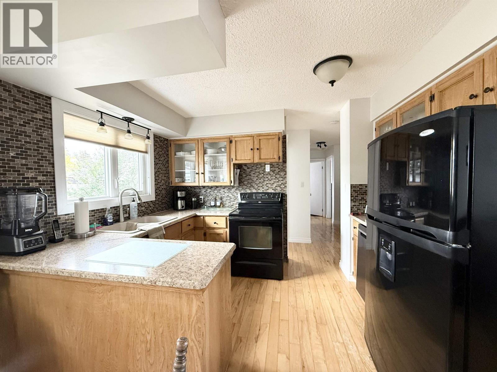 9803 113 Avenue, Fort St. John, British Columbia  V1J 4P7 - Photo 4 - R3056731