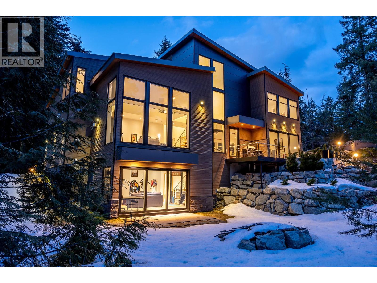 5221 JORDAN LANE, Whistler, British Columbia