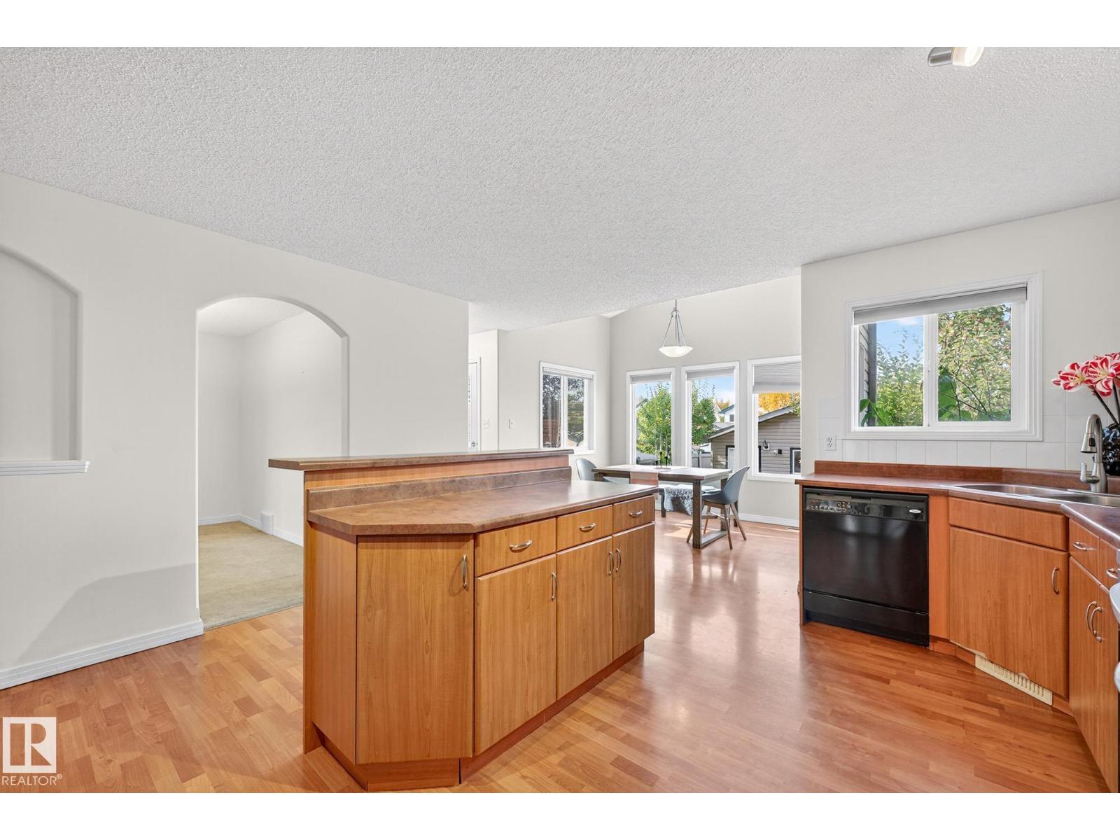 2626 Taylor Green Nw, Edmonton, Alberta  T6R 3N8 - Photo 11 - E4461369