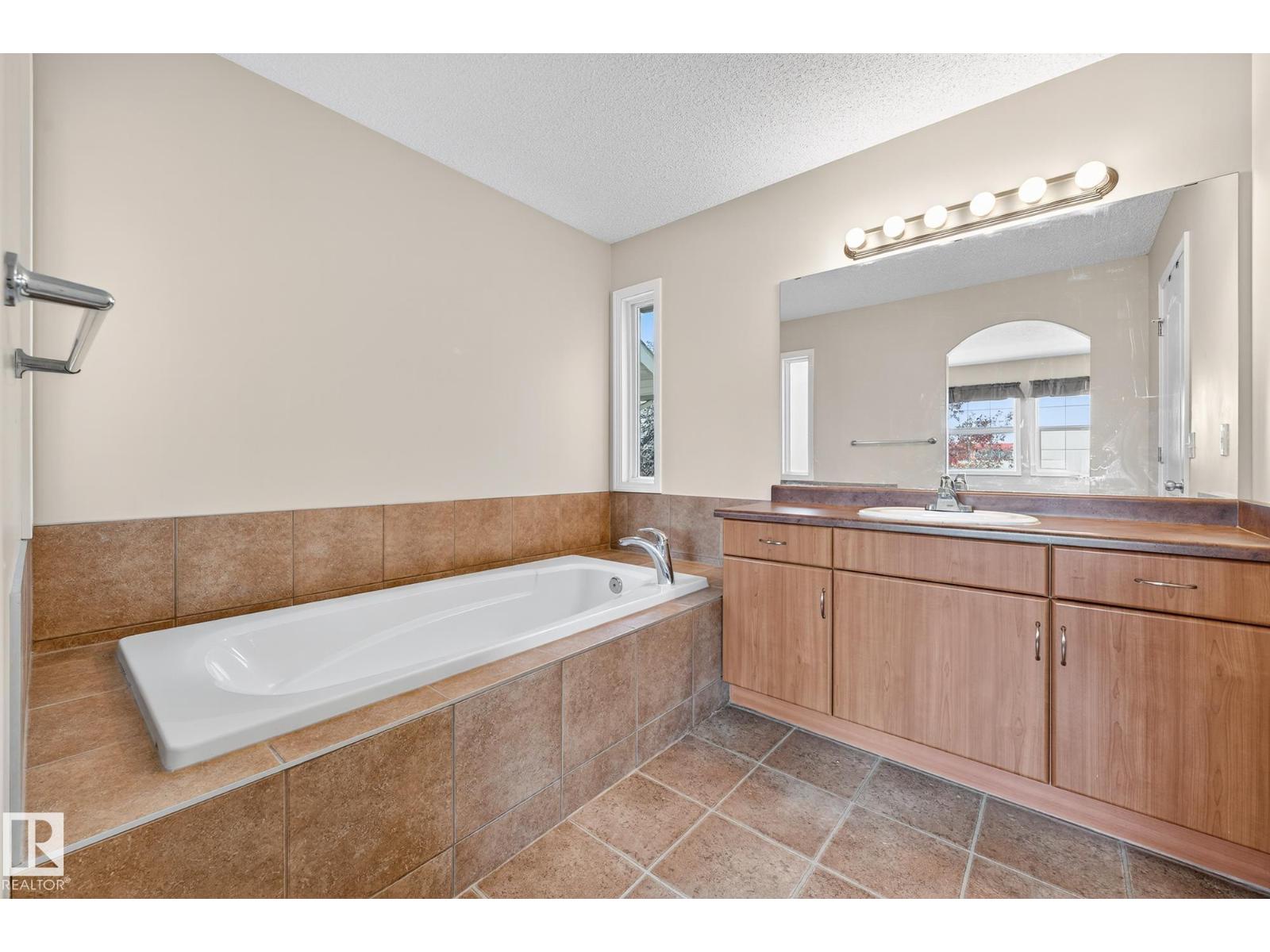 2626 Taylor Green Nw, Edmonton, Alberta  T6R 3N8 - Photo 20 - E4461369