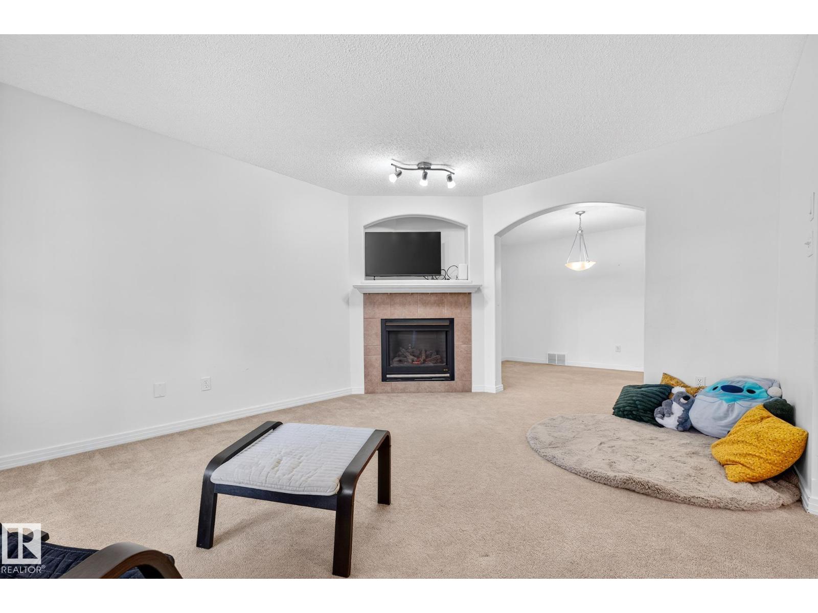 2626 Taylor Green Nw, Edmonton, Alberta  T6R 3N8 - Photo 6 - E4461369