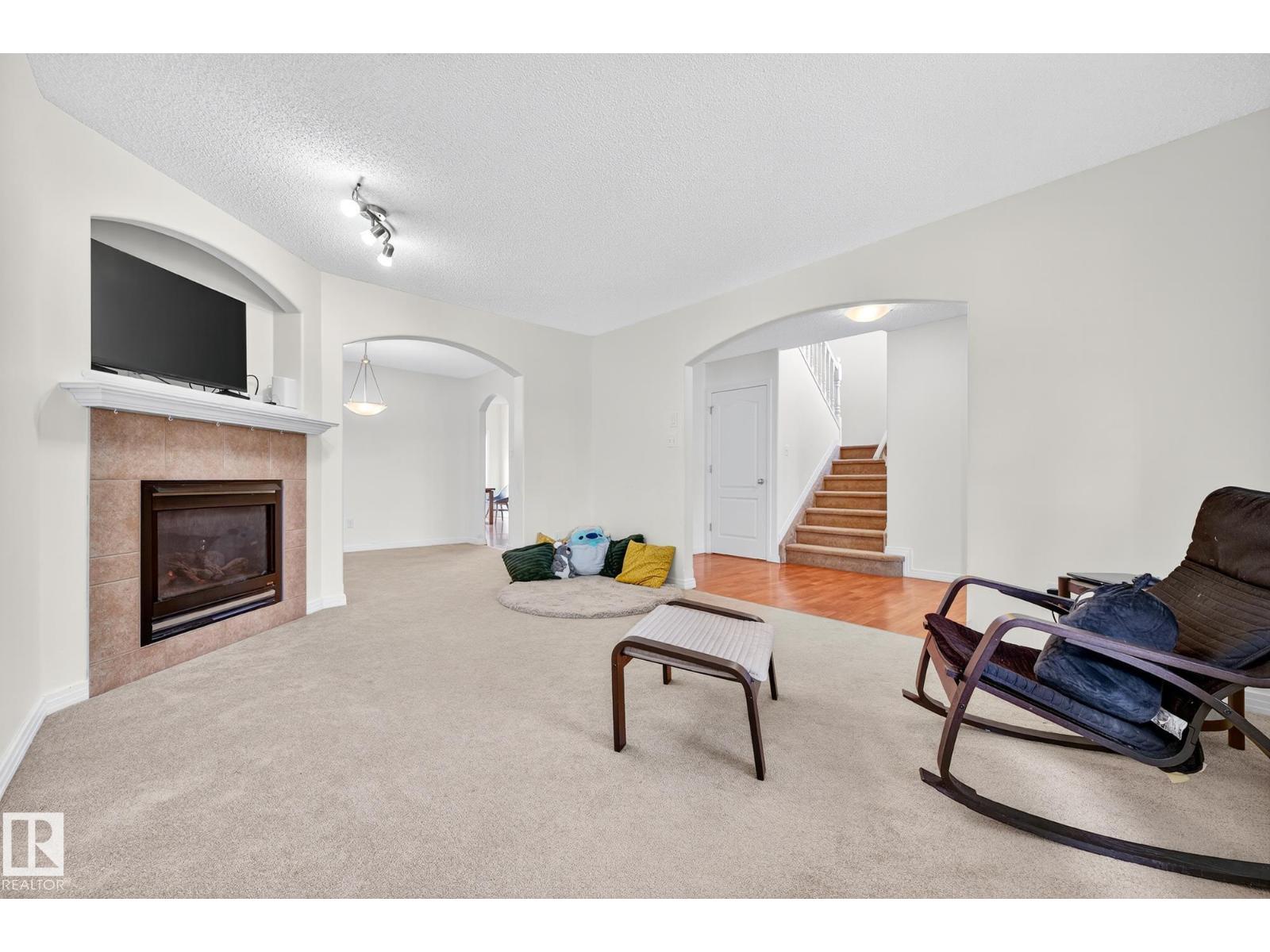 2626 Taylor Green Nw, Edmonton, Alberta  T6R 3N8 - Photo 7 - E4461369
