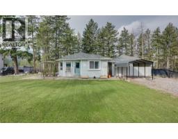 7204 Dunwaters Road, kelowna, British Columbia