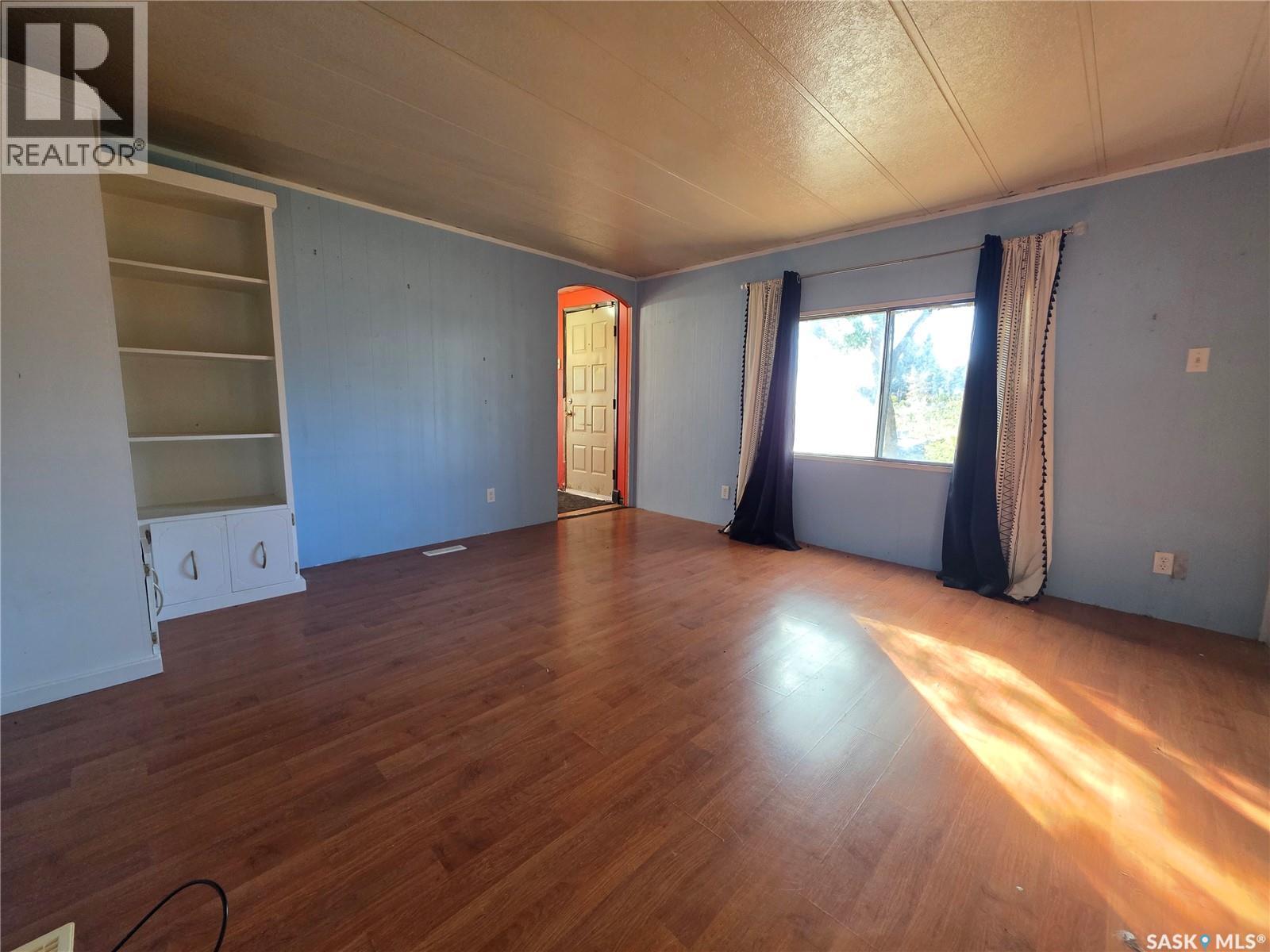 316 Klassen Street, Herbert, Saskatchewan  S0H 2A0 - Photo 6 - SK011010