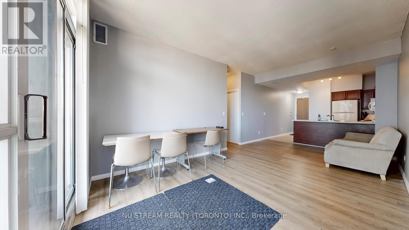 3006 - 219 Fort York Boulevard, Toronto, Ontario  M5V 1B1 - Photo 11 - C12451771