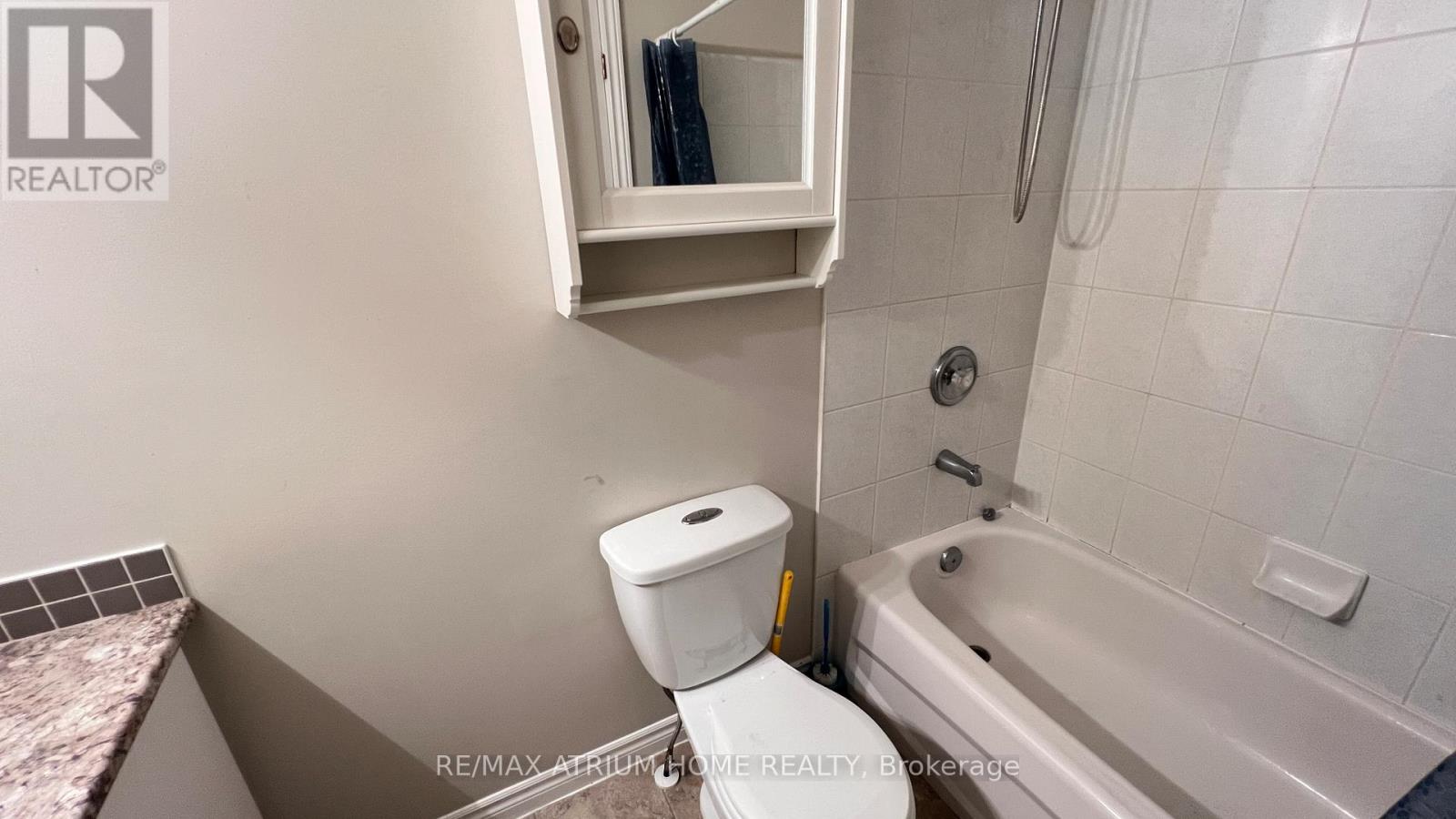 124 Monique Crescent, Barrie, Ontario  L4M 6Y8 - Photo 11 - S12437885