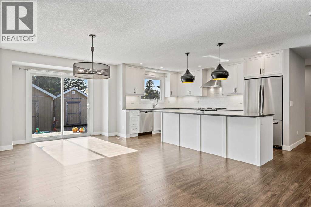 2003 117 Avenue Sw, Calgary, Alberta  T2W 2Y7 - Photo 18 - A2262740