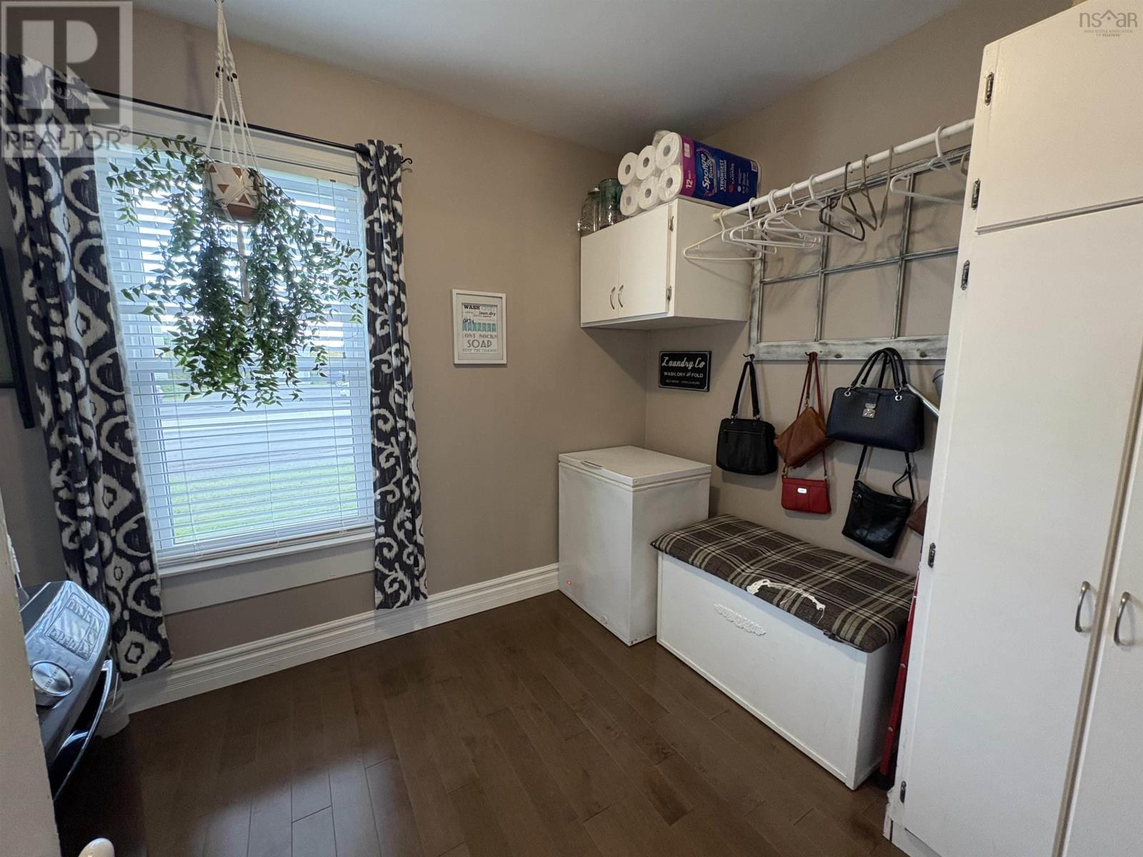 21 Oak Street, Pictou, Nova Scotia  B0K 1H0 - Photo 12 - 202525444