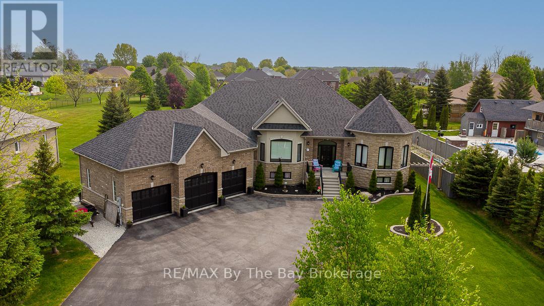 37 WALNUT DRIVE, Wasaga Beach, Ontario