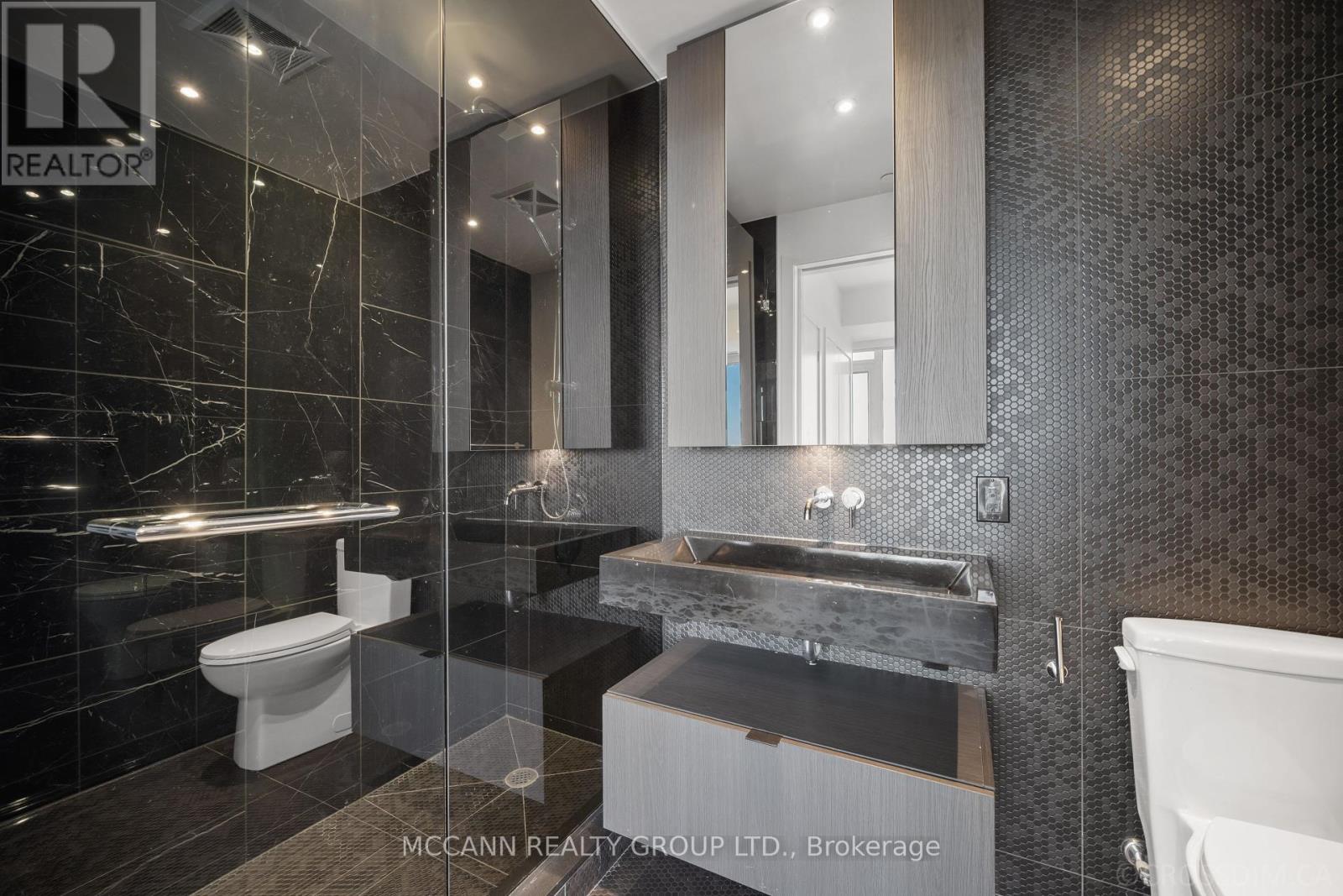 3209 - 11 Yorkville Avenue, Toronto, Ontario  M4W 1L2 - Photo 14 - C12452768