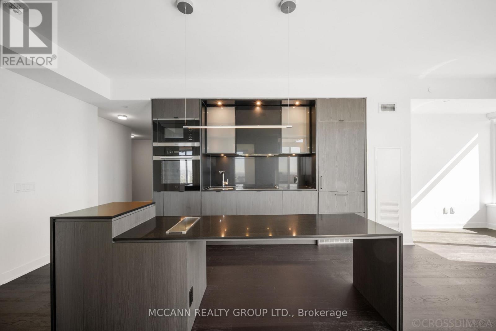 3209 - 11 Yorkville Avenue, Toronto, Ontario  M4W 1L2 - Photo 19 - C12452768