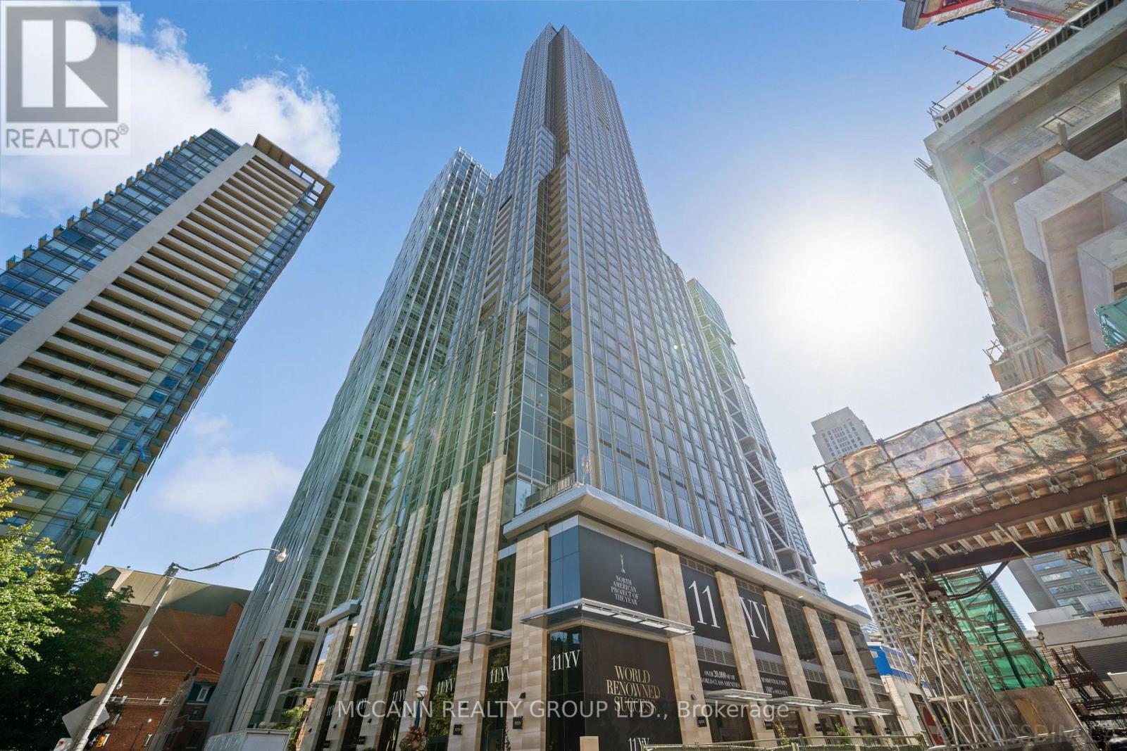 3209 - 11 Yorkville Avenue, Toronto, Ontario  M4W 1L2 - Photo 3 - C12452768