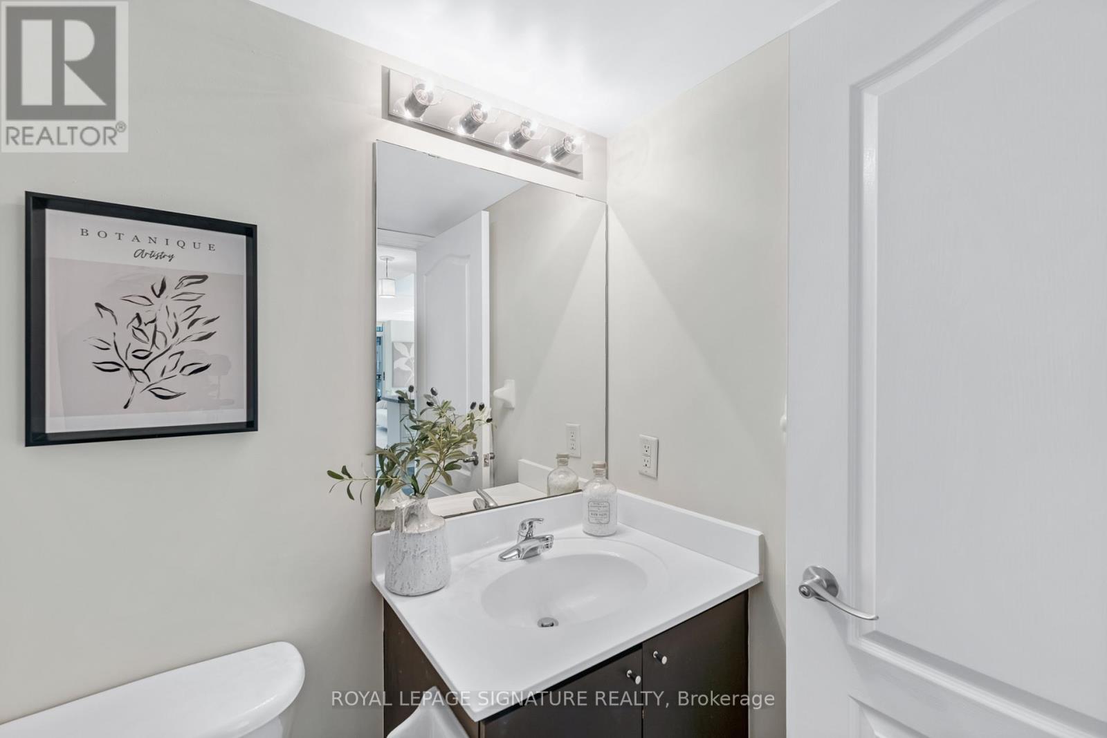 403 - 1103 Leslie Street, Toronto, Ontario  M3C 4G8 - Photo 18 - C12452769