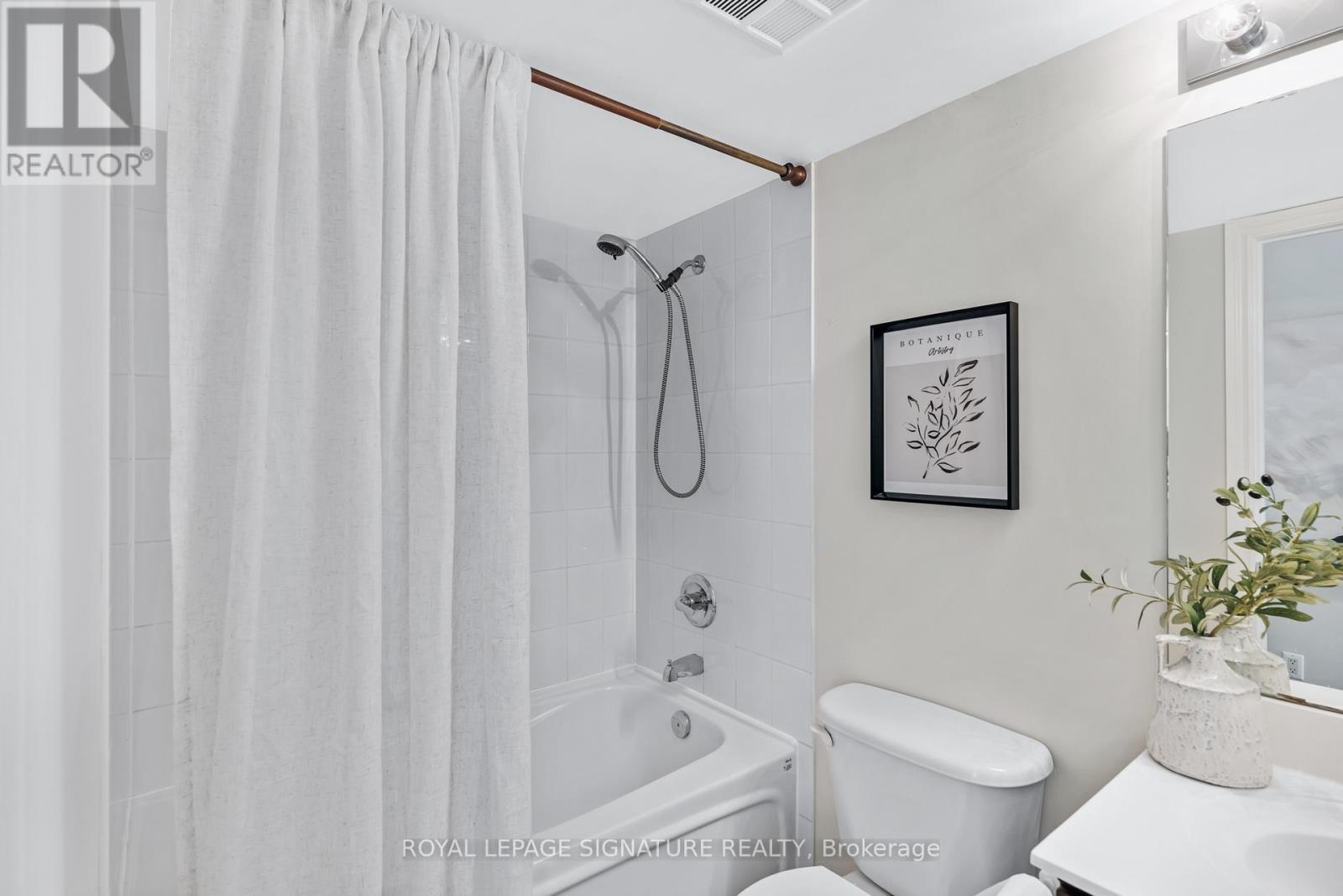 403 - 1103 Leslie Street, Toronto, Ontario  M3C 4G8 - Photo 19 - C12452769