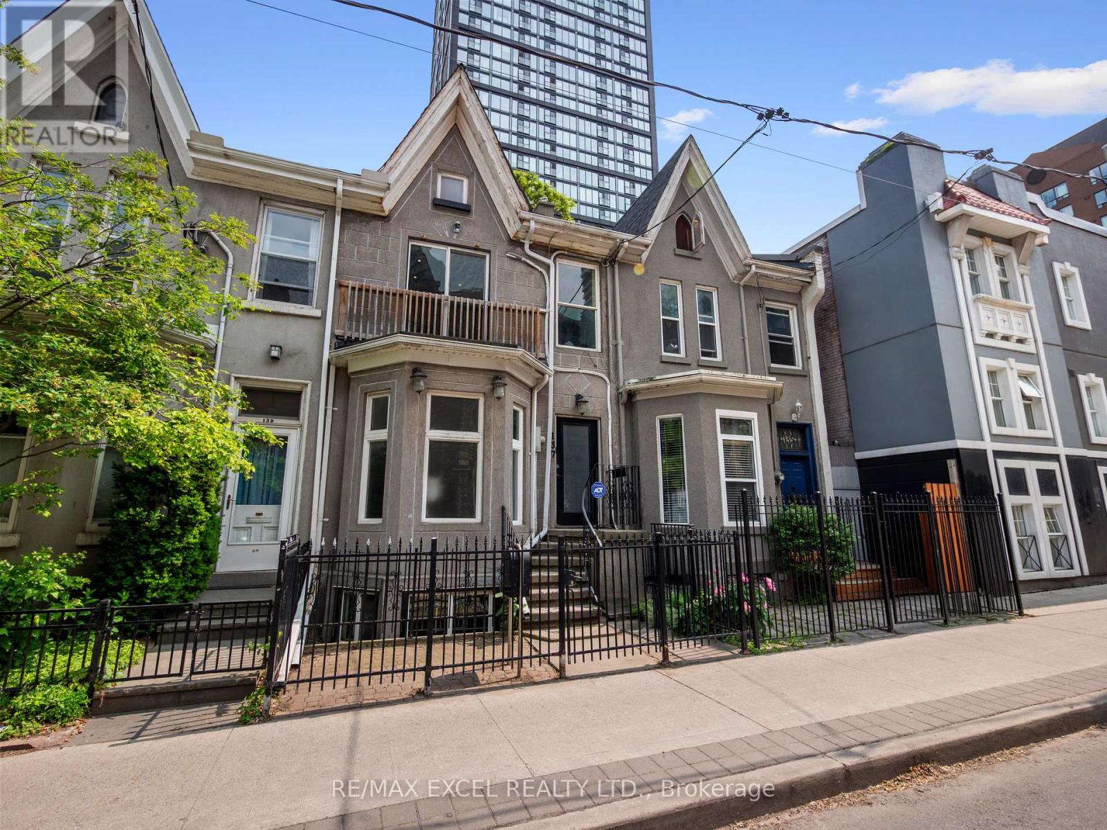 Second & Third - 137 Gerrard Street E, Toronto, Ontario  M5A 2E3 - Photo 1 - C12452776