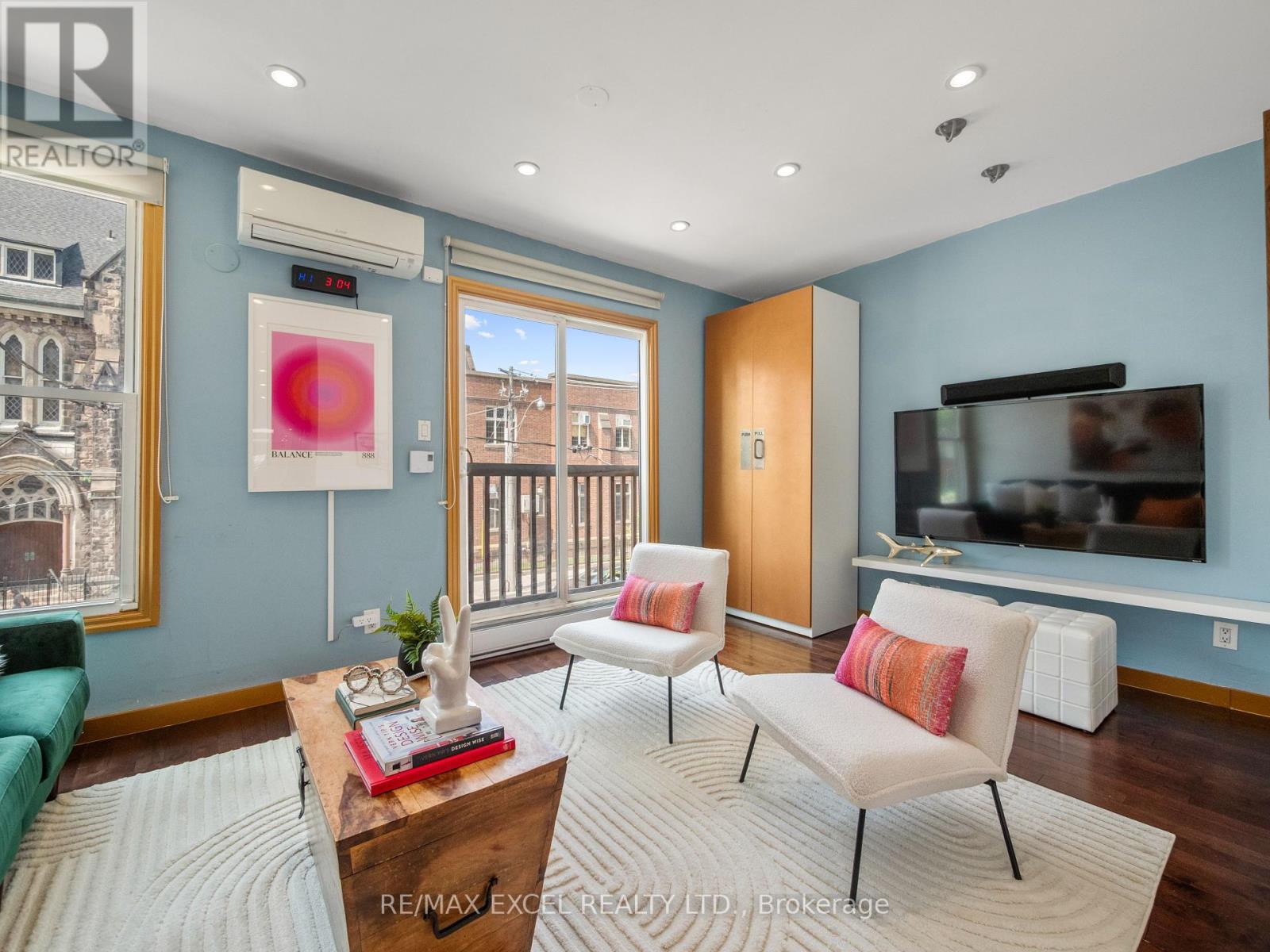 Second & Third - 137 Gerrard Street E, Toronto, Ontario  M5A 2E3 - Photo 15 - C12452776