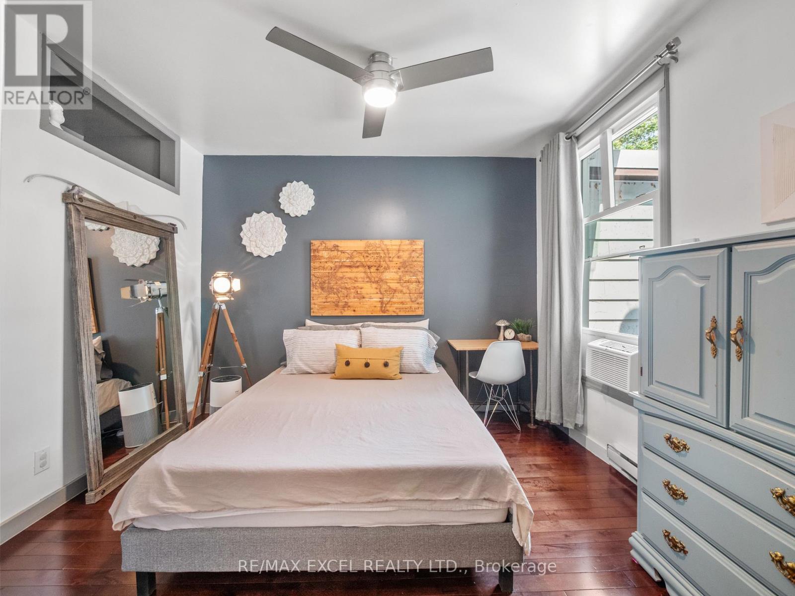 Second & Third - 137 Gerrard Street E, Toronto, Ontario  M5A 2E3 - Photo 20 - C12452776