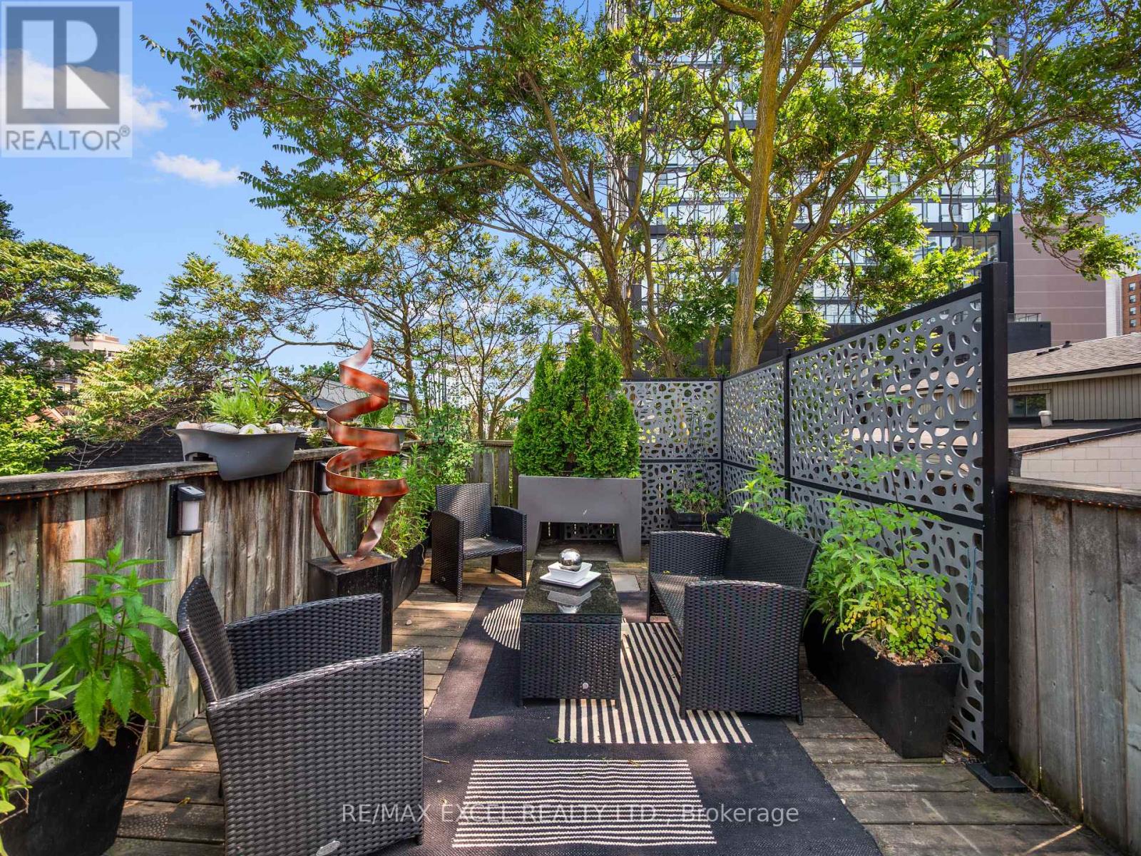 Second & Third - 137 Gerrard Street E, Toronto, Ontario  M5A 2E3 - Photo 33 - C12452776