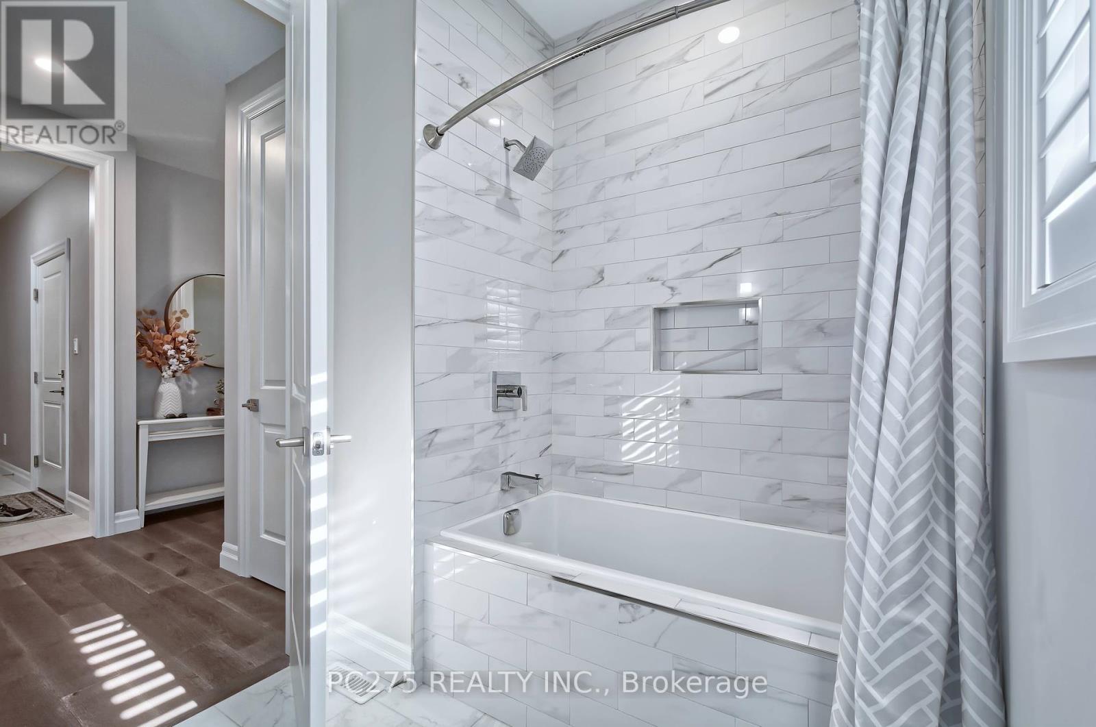 2539 Bond Street, Strathroy-Caradoc, Ontario  N0L 1W0 - Photo 15 - X12434381