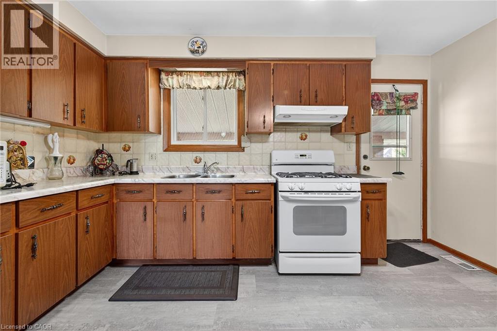 5 Third Road E, Stoney Creek, Ontario  L8J 3J5 - Photo 12 - 40777720