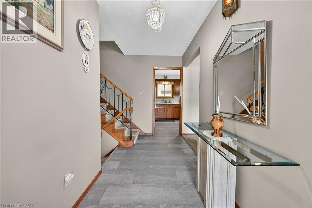 5 Third Road E, Stoney Creek, Ontario  L8J 3J5 - Photo 9 - 40777720